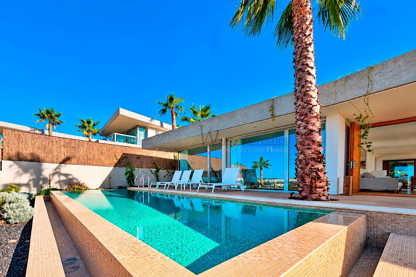Swimming pool of Houses for sale in Abama