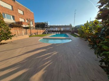 Appartamento con piscina in vendita a Calle Cals Frares