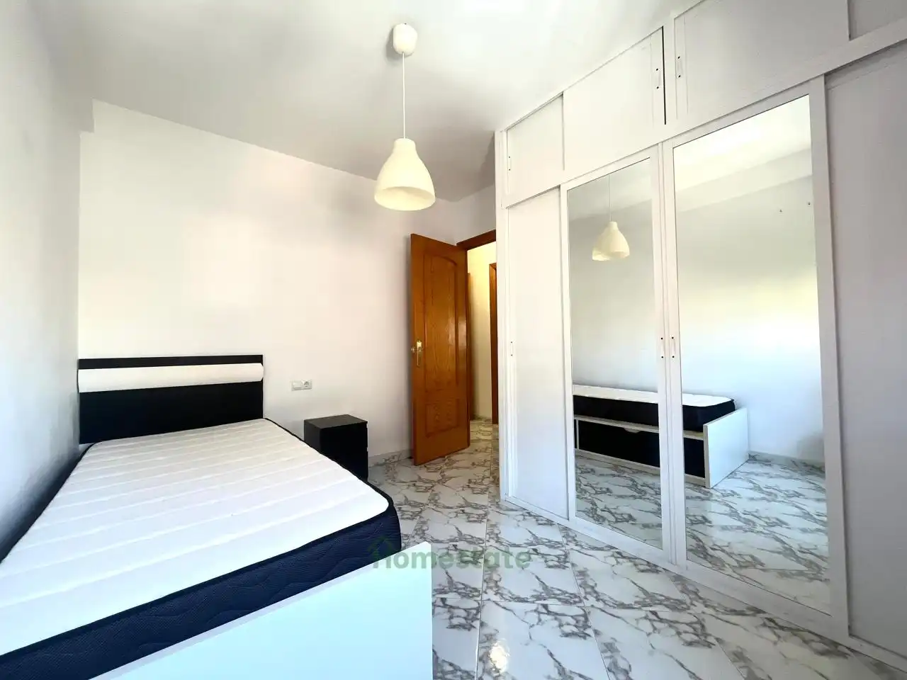 Habitación de Piso de alquiler en Málaga con Aire acondicionado, Terraza y Amueblado