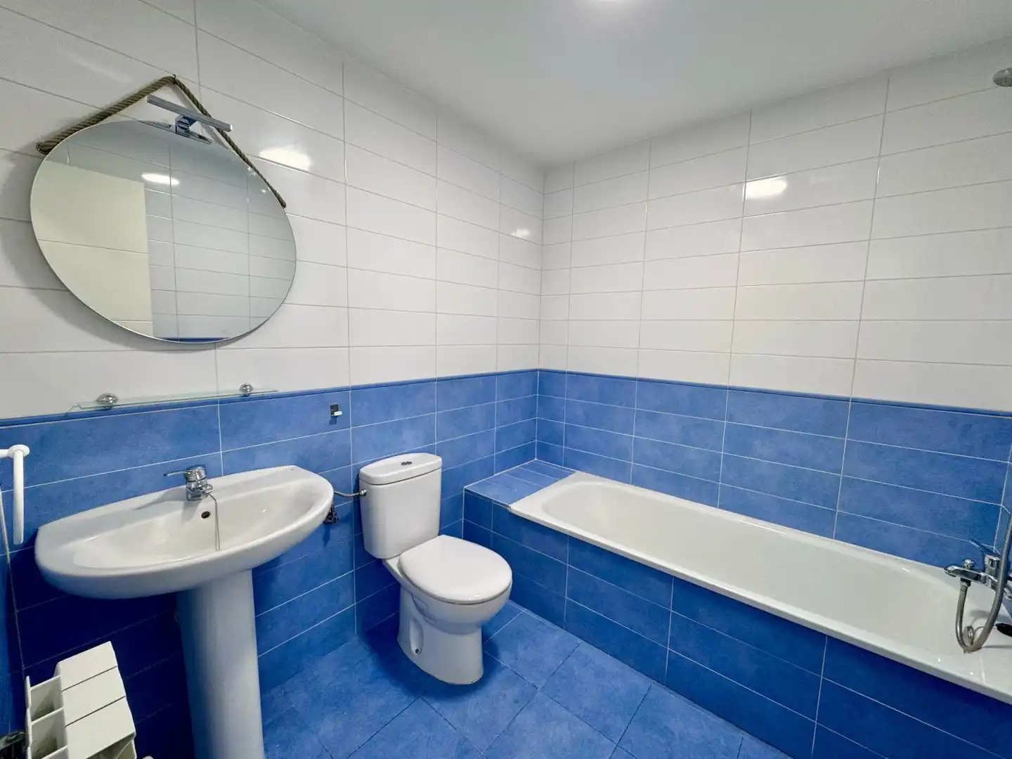 Baño de Estudio en venta en Valdepeñas con Calefacción y Balcón