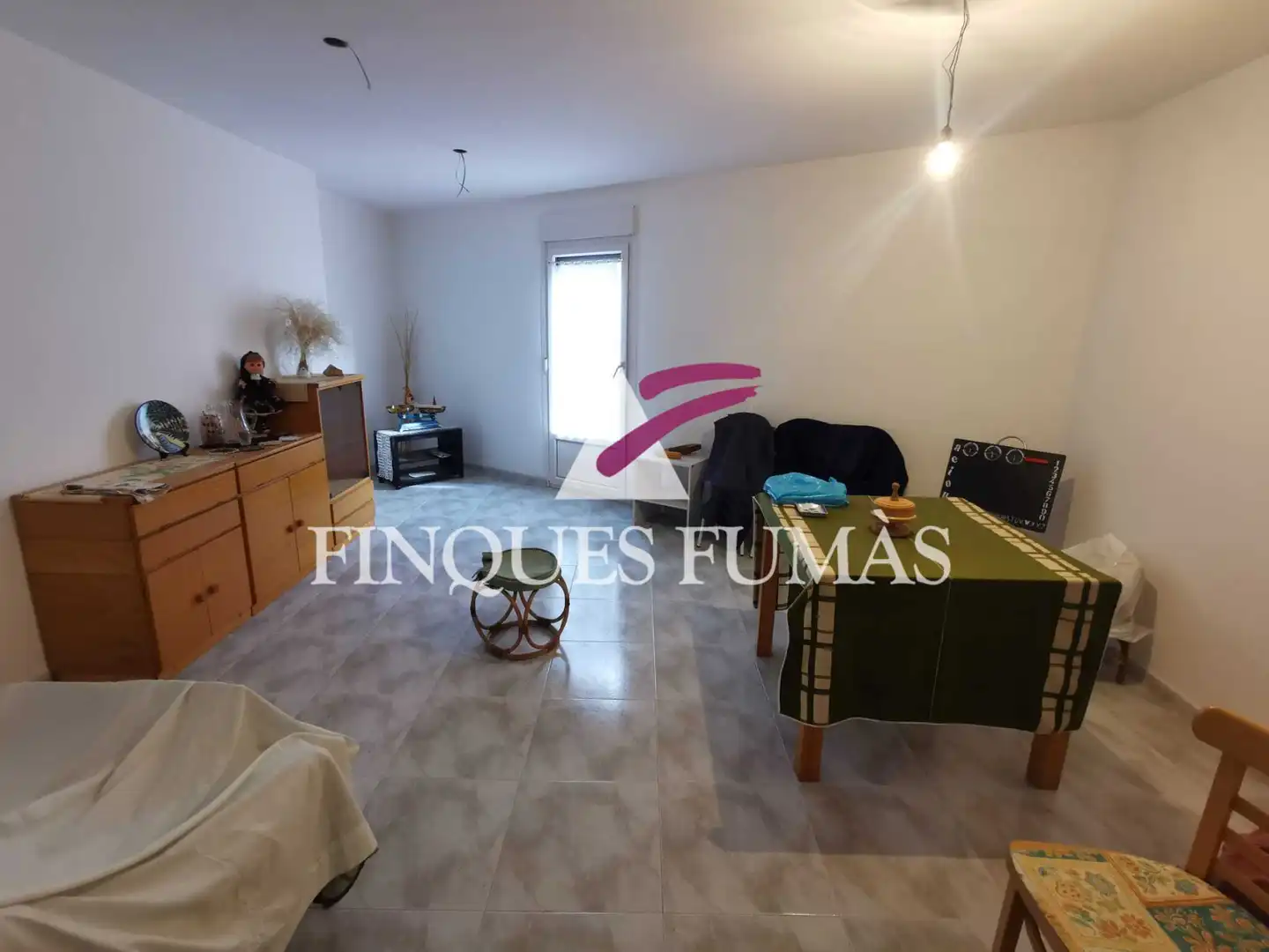 Sala d'estar de Casa o xalet en venda en Cervera amb Terrassa, Traster i Moblat