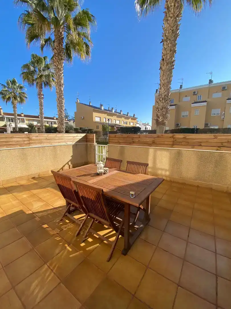 Terrassa de Pis de lloguer en Peñíscola / Peníscola amb Aire condicionat, Jardí privat i Piscina