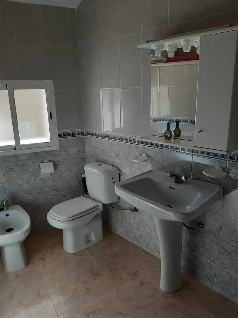 Bany de Casa o xalet en venda en Guadix
