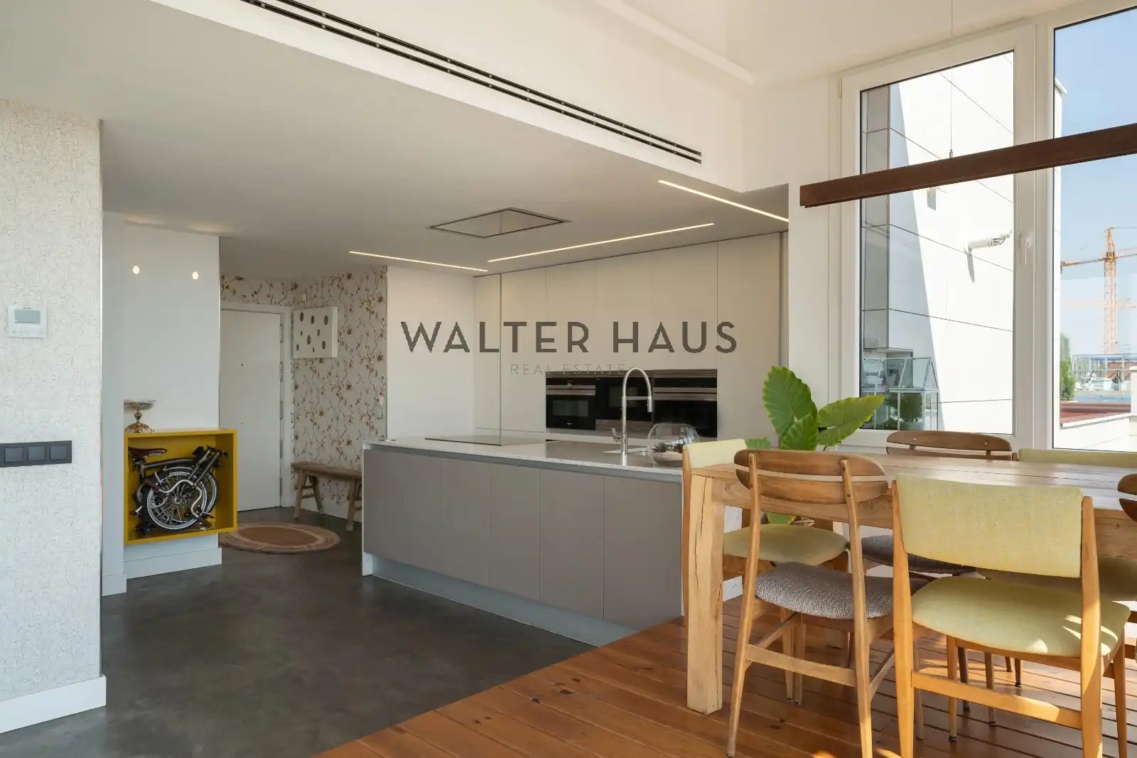 Kitchen of Flat for sale in Madrid  with Air Conditioner, Heating and Storage room