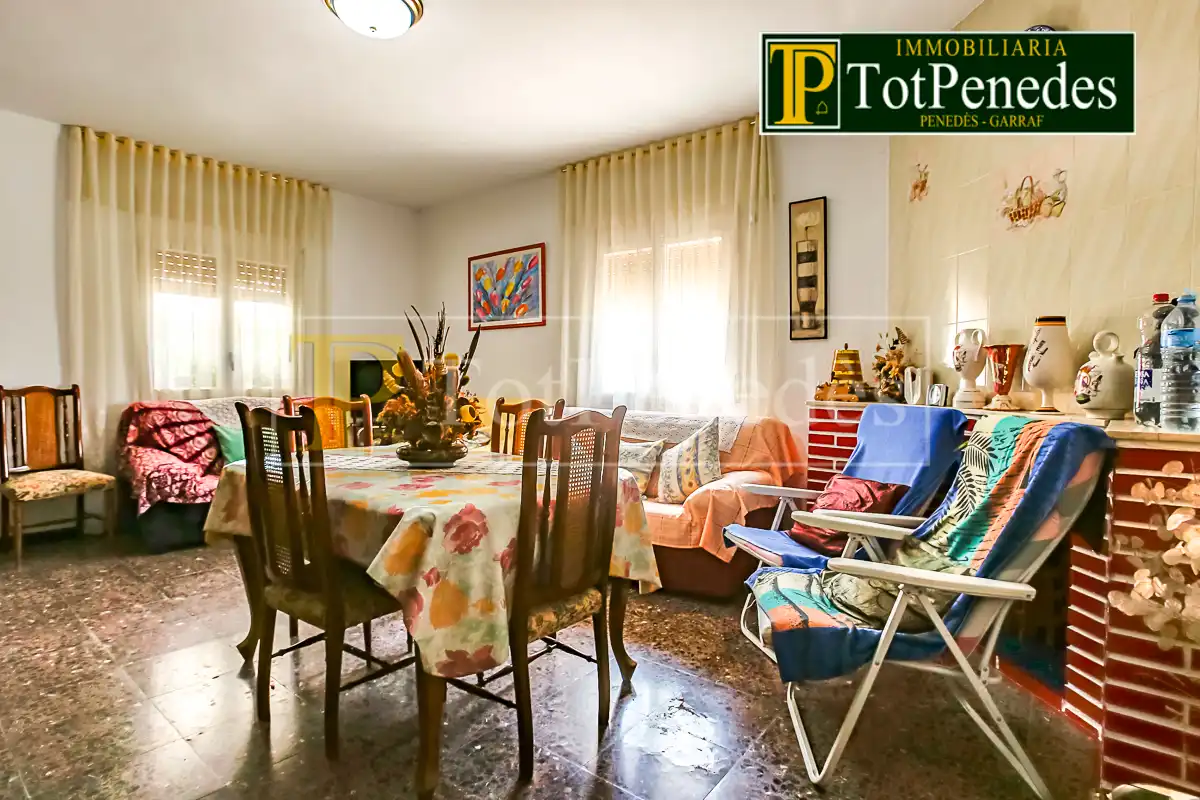 Wohnzimmer von Haus oder Chalet zum Verkauf in Querol mit Privatgarten, Schwimmbad und Möbliert