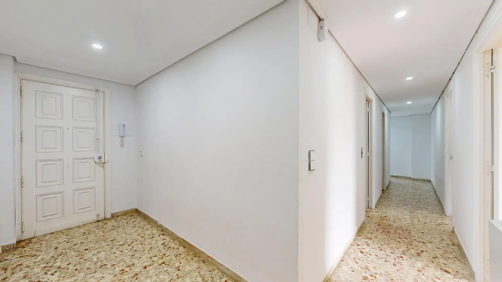 Flat with terrace for sale in Calle Calle Dolorosa