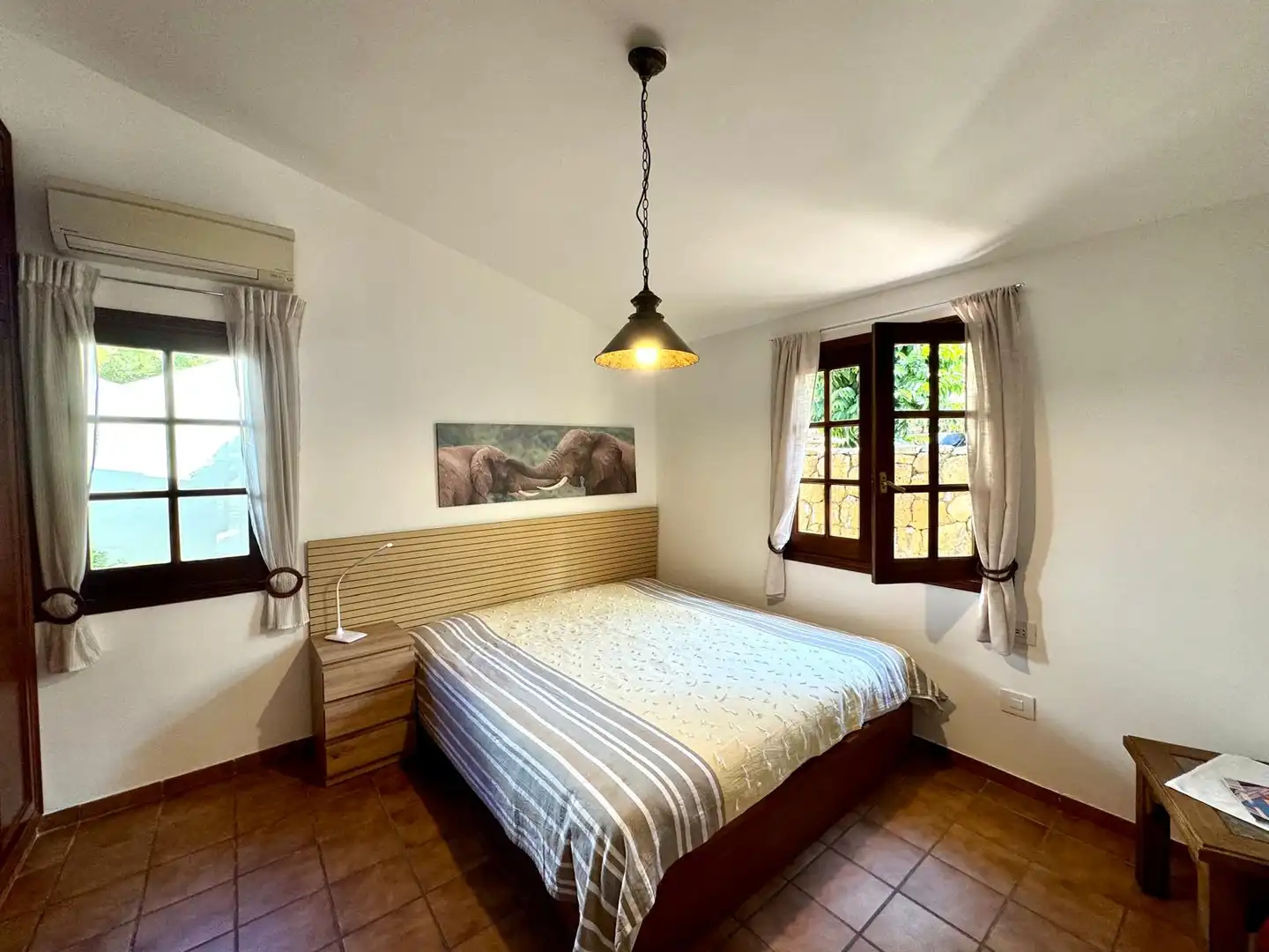 Dormitori de Casa o xalet en venda en El Sauzal amb Aire condicionat, Jardí privat i Terrassa