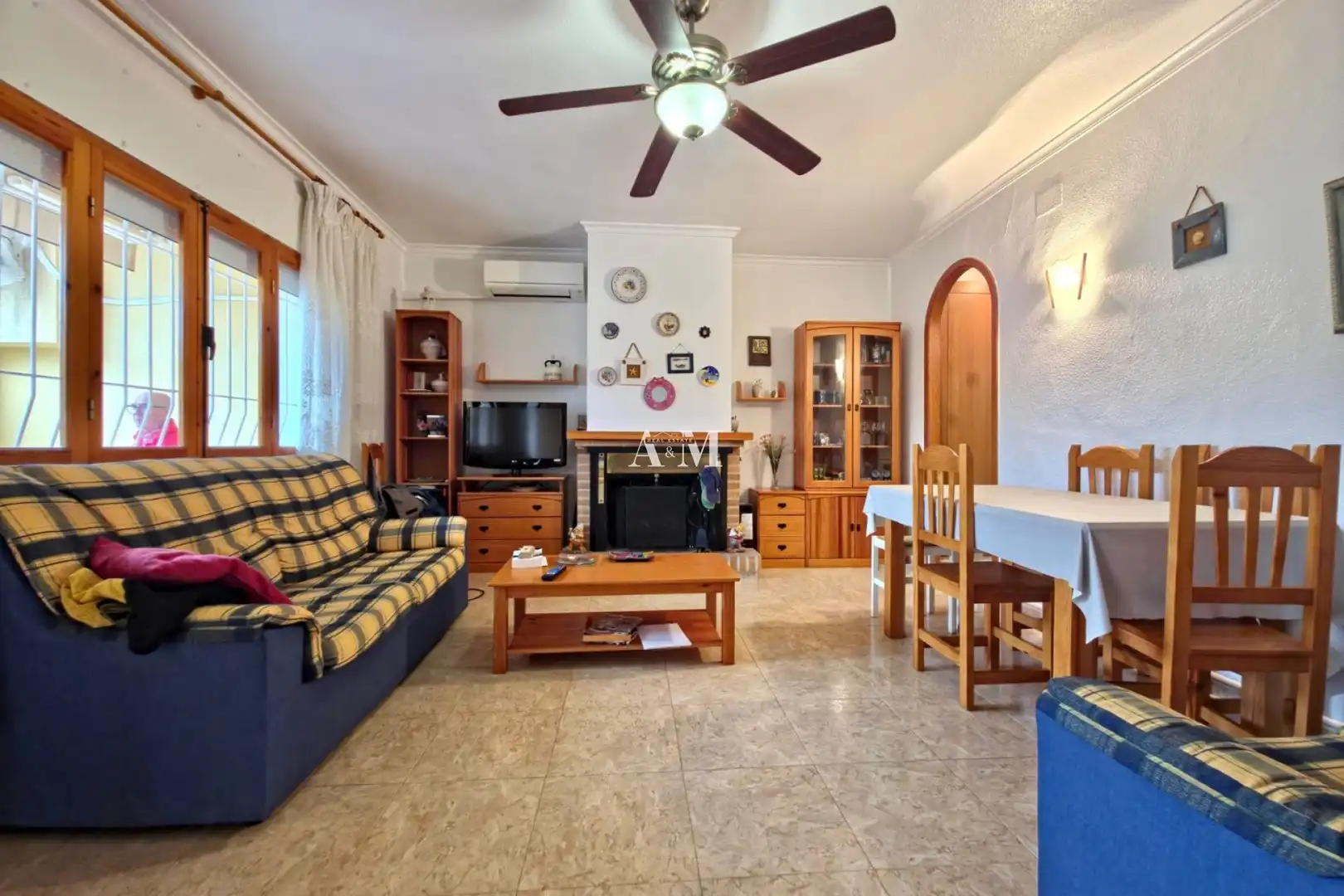 Sala de estar de Casa adosada de alquiler en Pilar de la Horadada con Aire acondicionado, Calefacción y Terraza