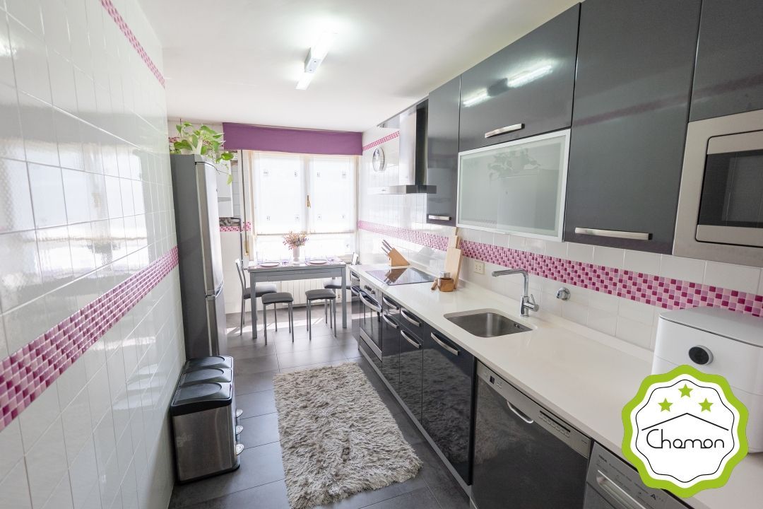 Kitchen of Flat to rent in Arrigorriaga  with Heating and Storage room
