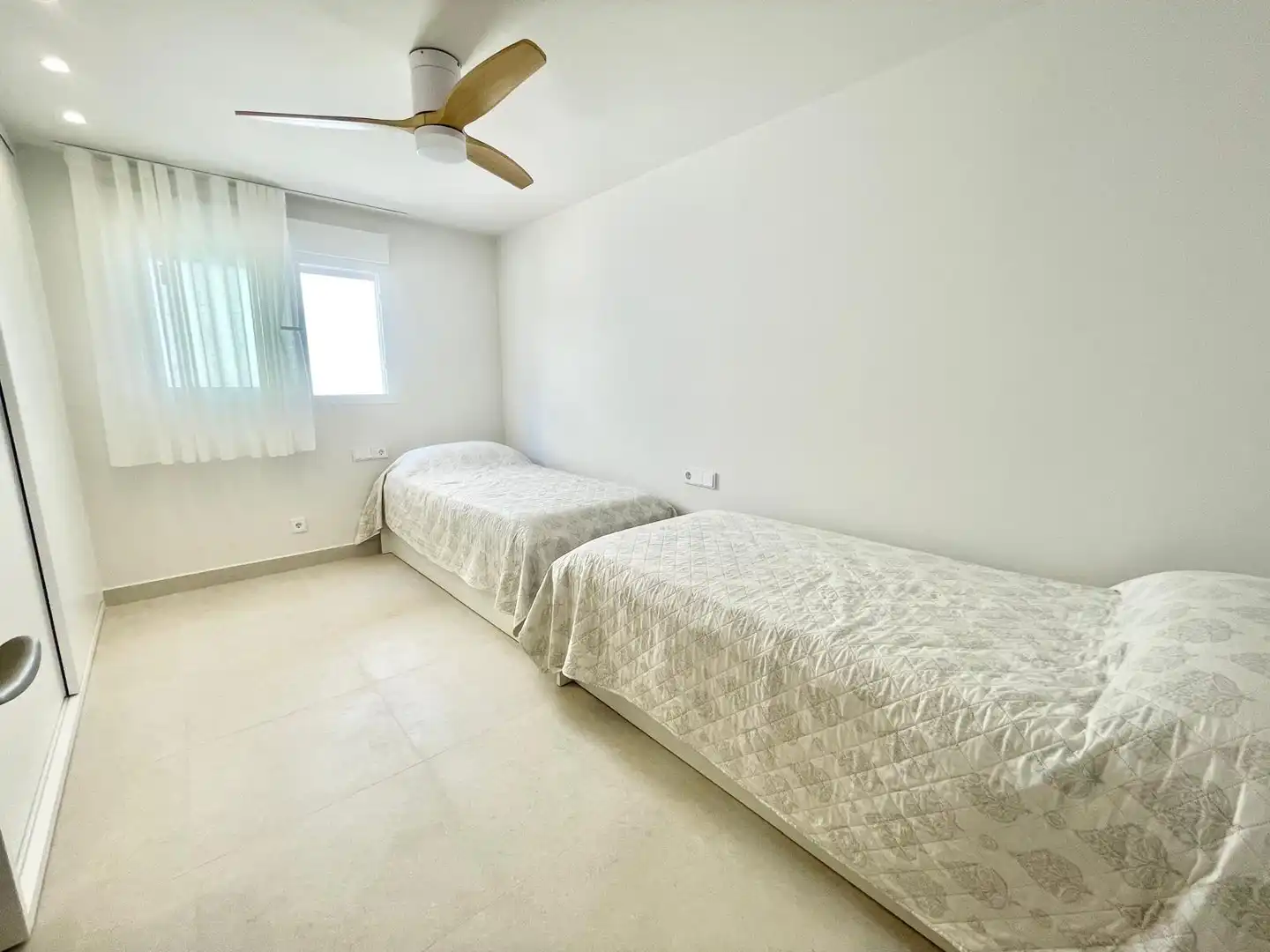 Dormitori de Casa o xalet de lloguer en Orihuela amb Aire condicionat, Calefacció i Parquet