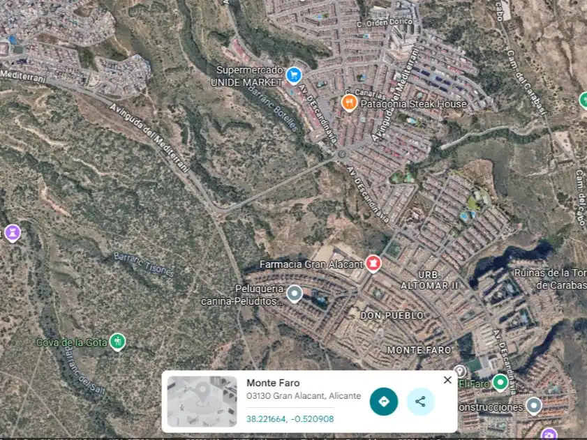 Vista exterior de Casa o xalet de lloguer en Santa Pola amb Aire condicionat i Terrassa