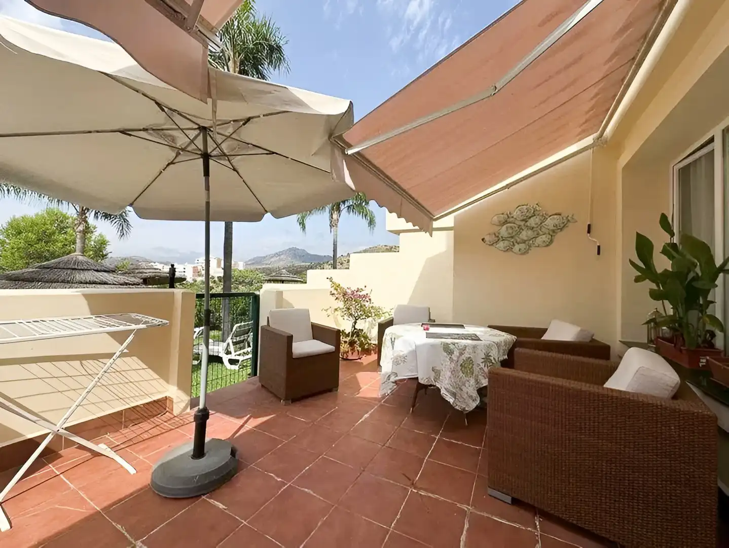 Habitatge amb piscina en venda a Benahavís pueblo