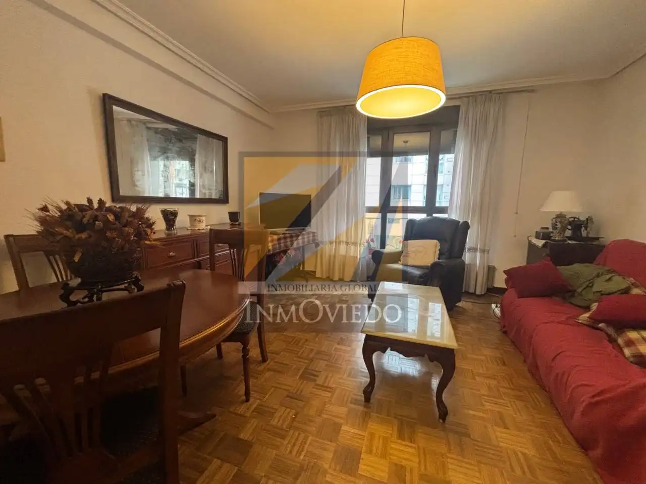 Piso con ascensor en venta en Calle Foncalada