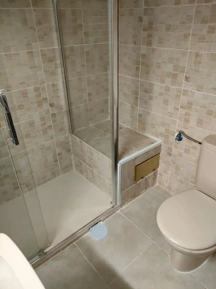 Baño de Piso en venta en Alcalá de Henares con Aire acondicionado, Calefacción y Terraza