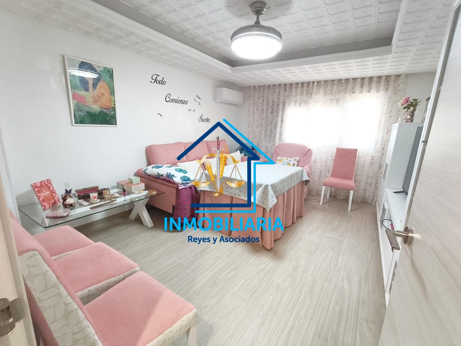 Living room of Flat for sale in  Córdoba Capital  with Air Conditioner
