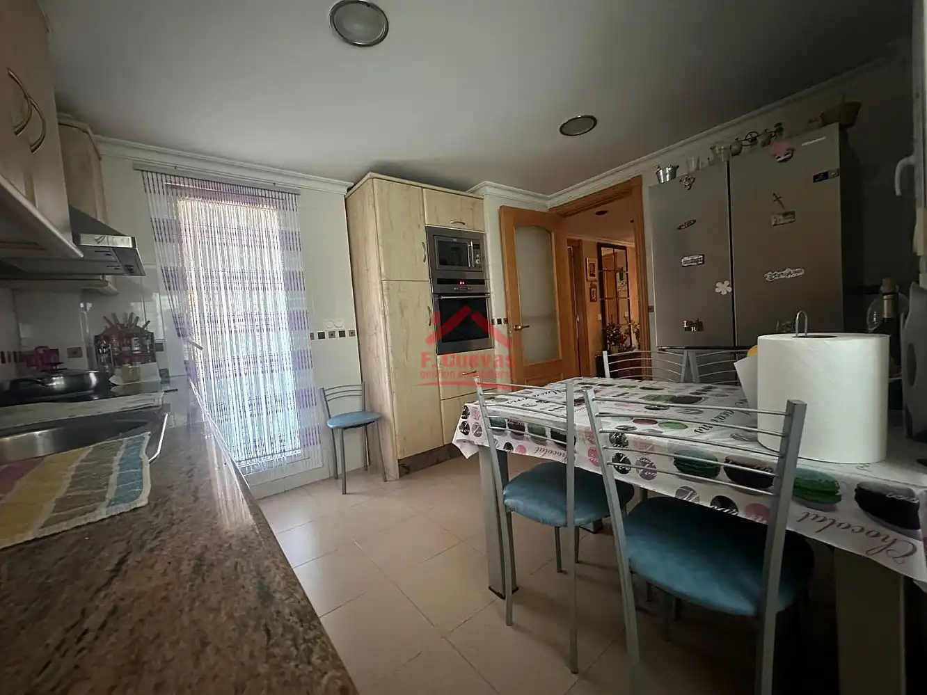 Cuina de Casa o xalet en venda en Vélez-Málaga amb Aire condicionat, Calefacció i Terrassa
