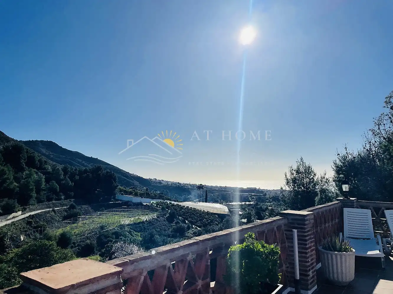 Vista exterior de Apartamento de alquiler en Nerja con Terraza y Piscina
