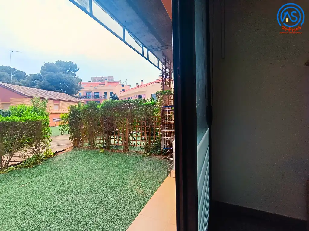Flat for rent in Calle Ramón y Cajal, 29, Cadrete