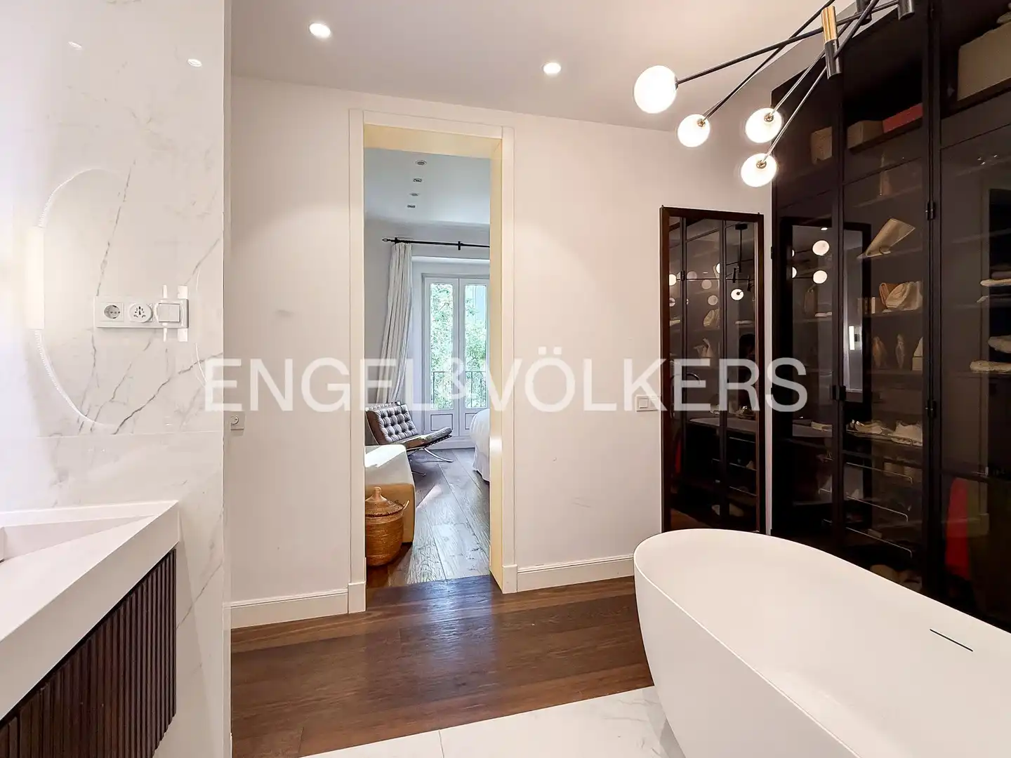 Badezimmer von Wohnung zur Miete in Madrid mit Klimaanlage, Heizung und Möbliert