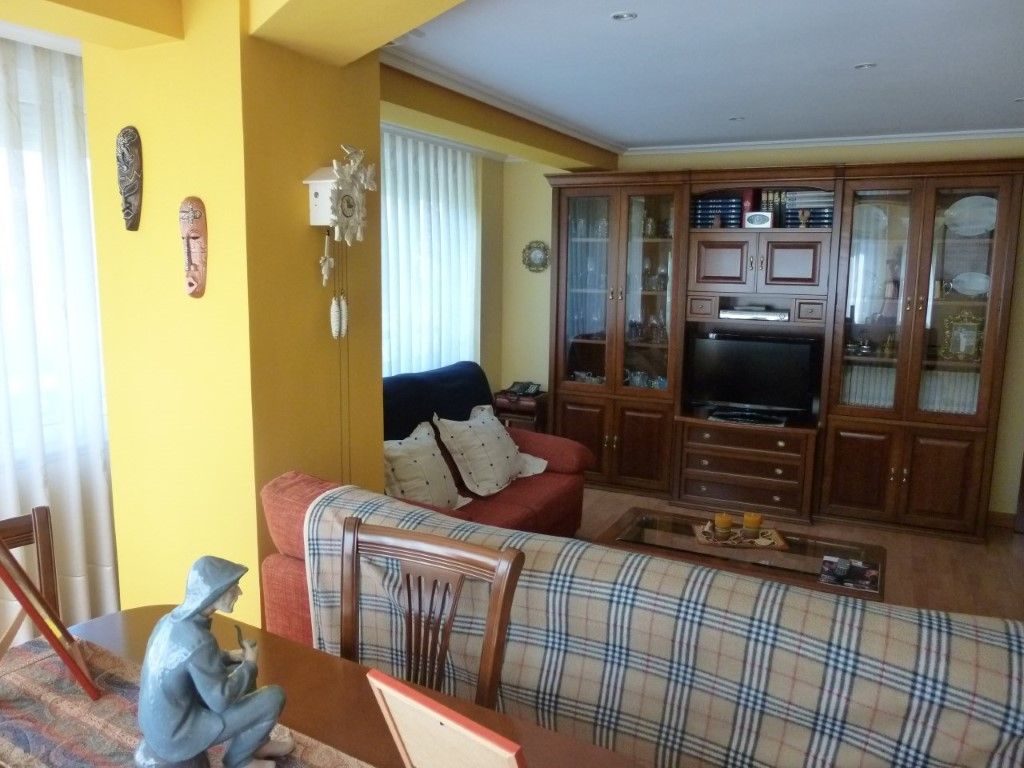 Wohnzimmer von Wohnung zum Verkauf in Avilés