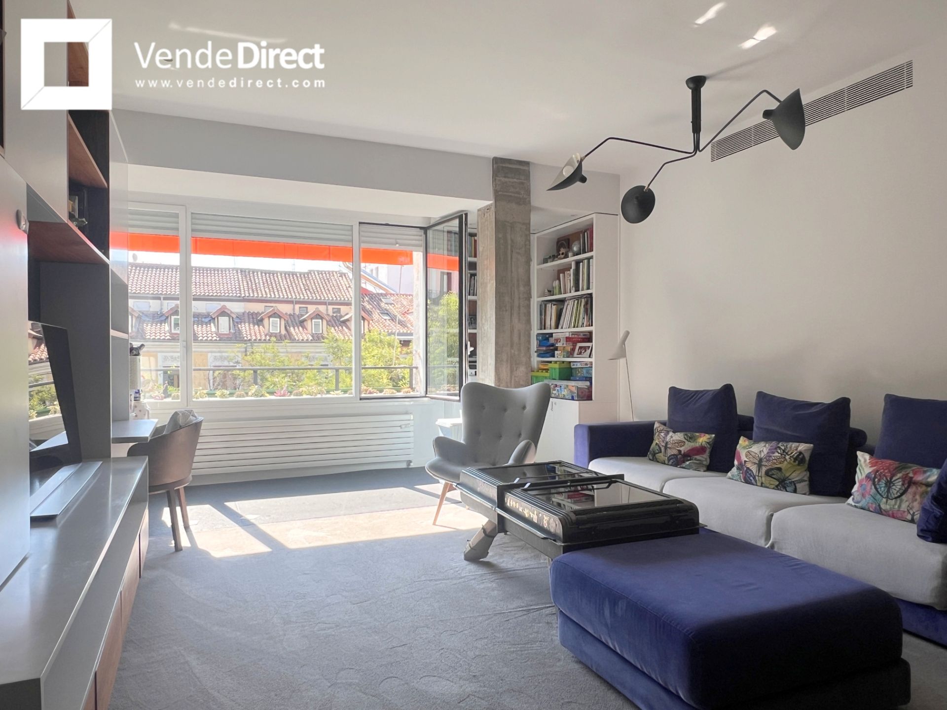 Living room of Flat to rent in  Madrid Capital  with Air Conditioner, Heating and Furnished