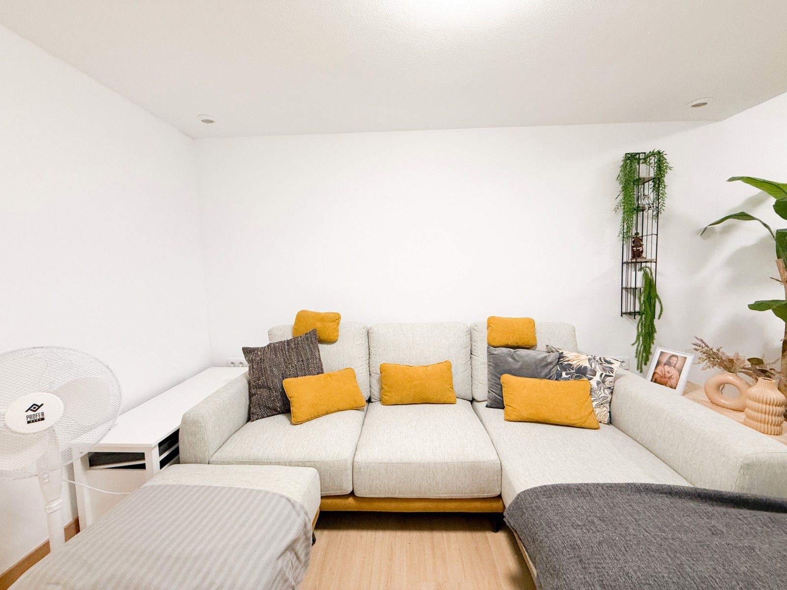 Sala d'estar de Apartament en venda en Águilas amb Aire condicionat, Terrassa i Piscina