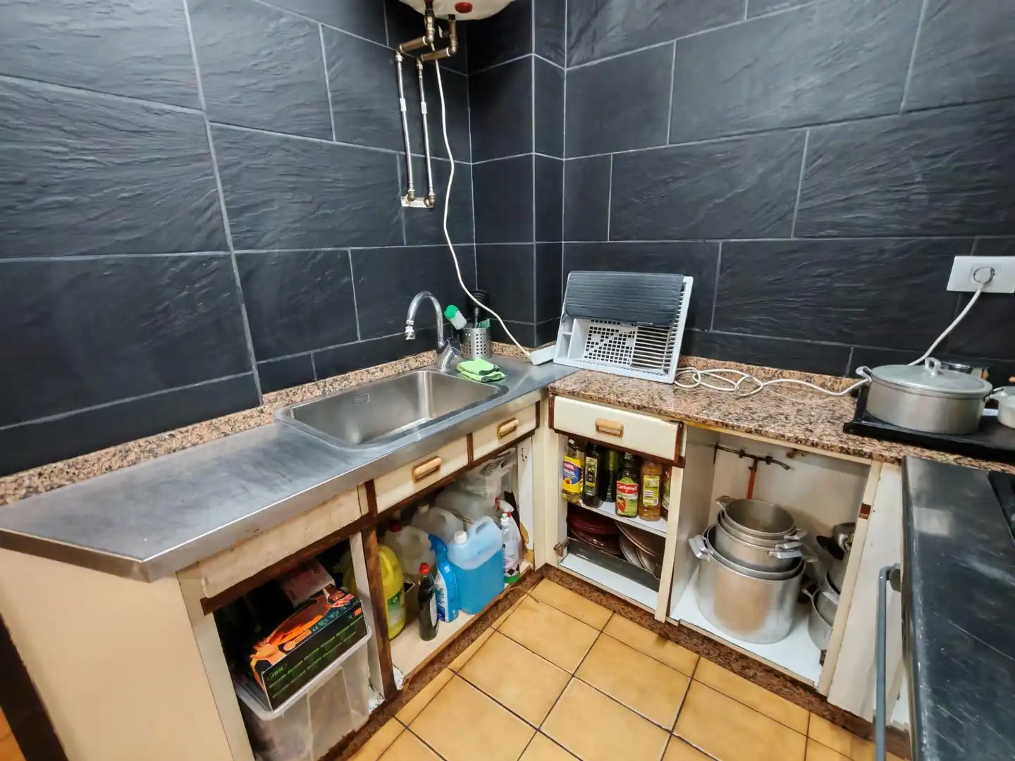 Cuina de Local de lloguer en Vigo 