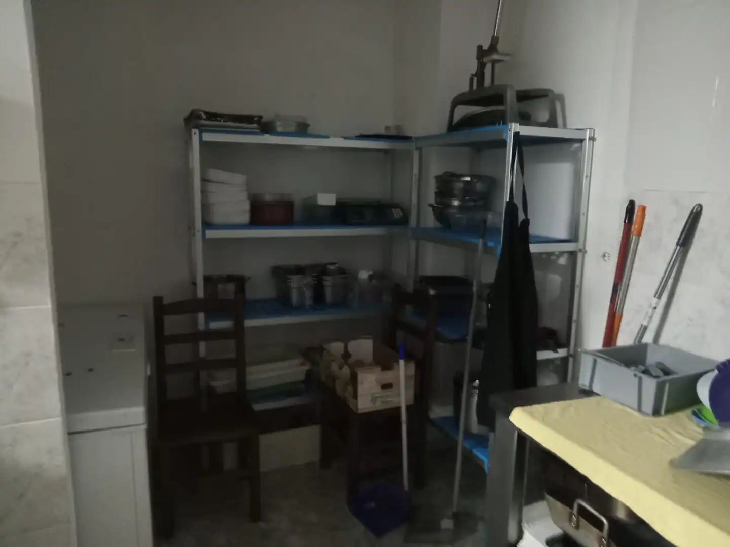 Cuina de Local en venda en San Pedro del Pinatar amb Aire condicionat, Calefacció i Moblat