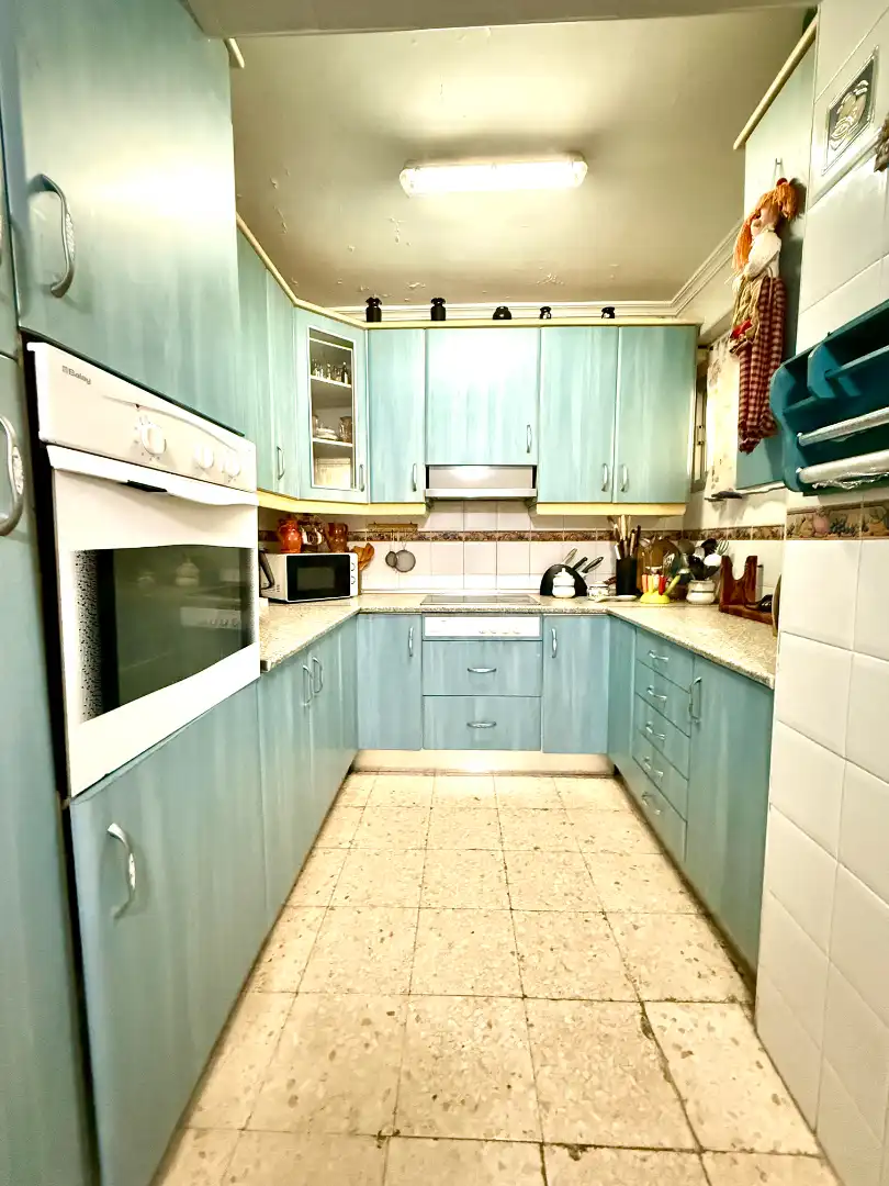 Kitchen of Flat for sale in Mairena del Aljarafe  with Terrace and Balcony