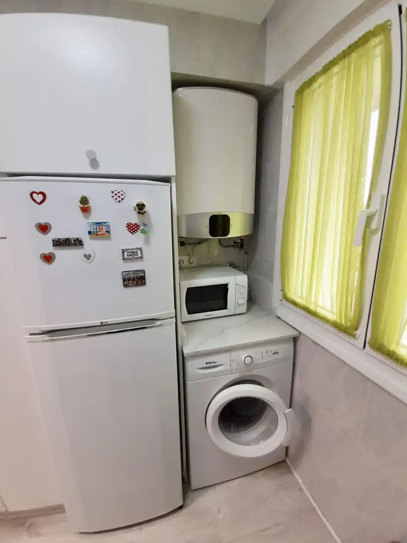 Cocina de Piso de alquiler en Laredo con Calefacción, Terraza y Amueblado