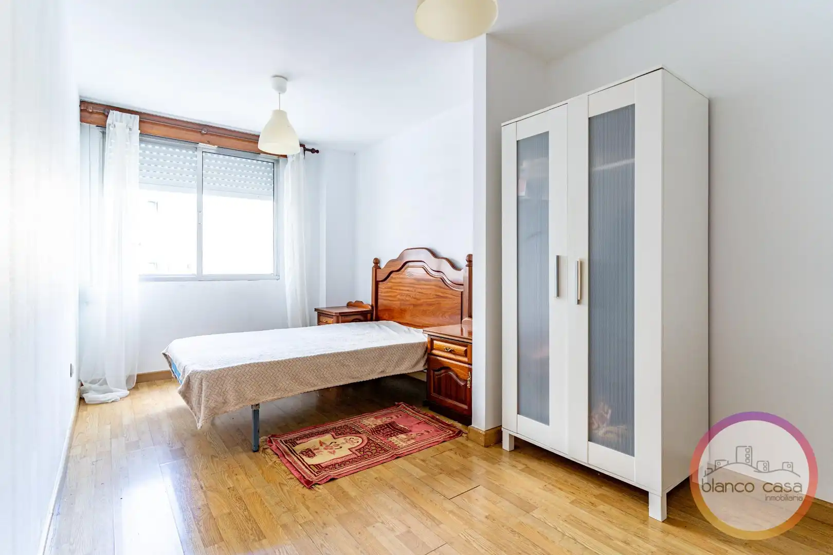 Habitación de Piso en venta en Carballo con Terraza, Trastero y Amueblado
