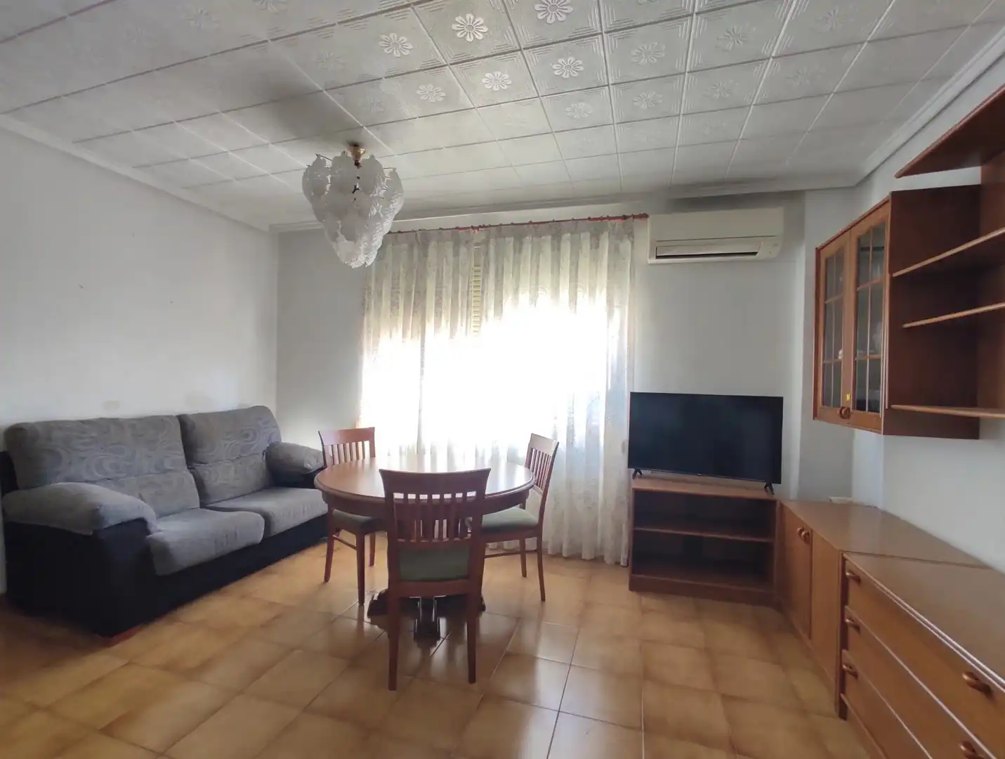 Flat with lift to rent in La Saïdia