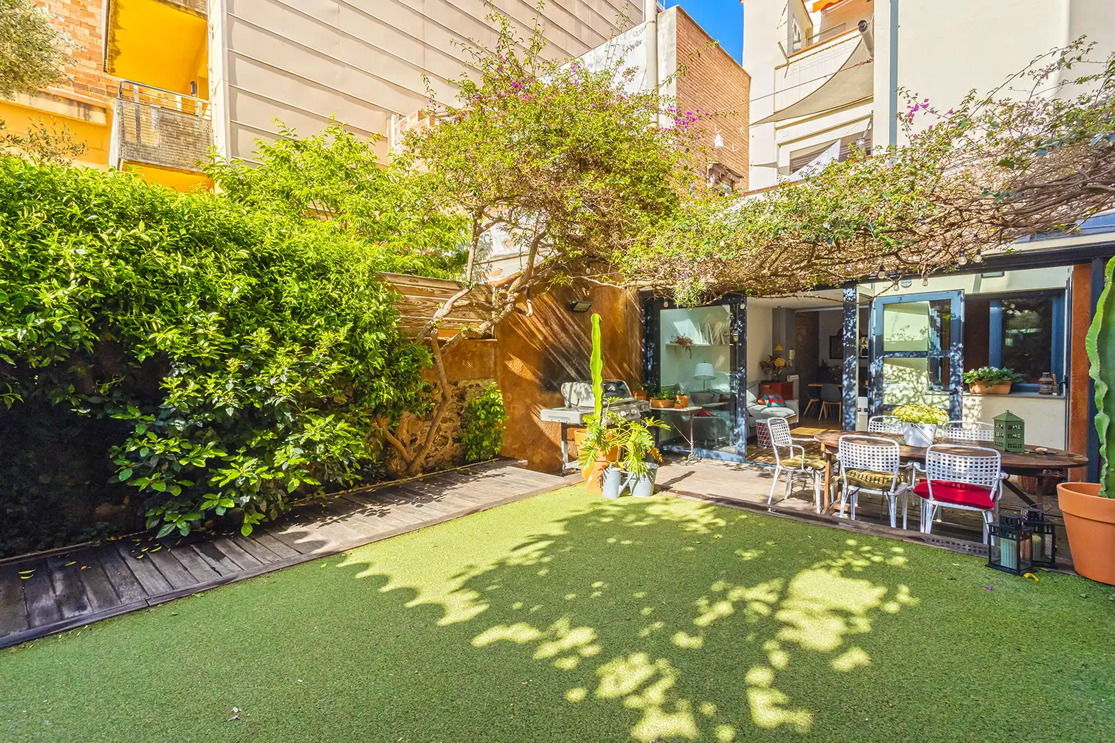 Terraza de Planta baja en venta en  Barcelona Capital con Calefacción, Jardín privado y Parquet