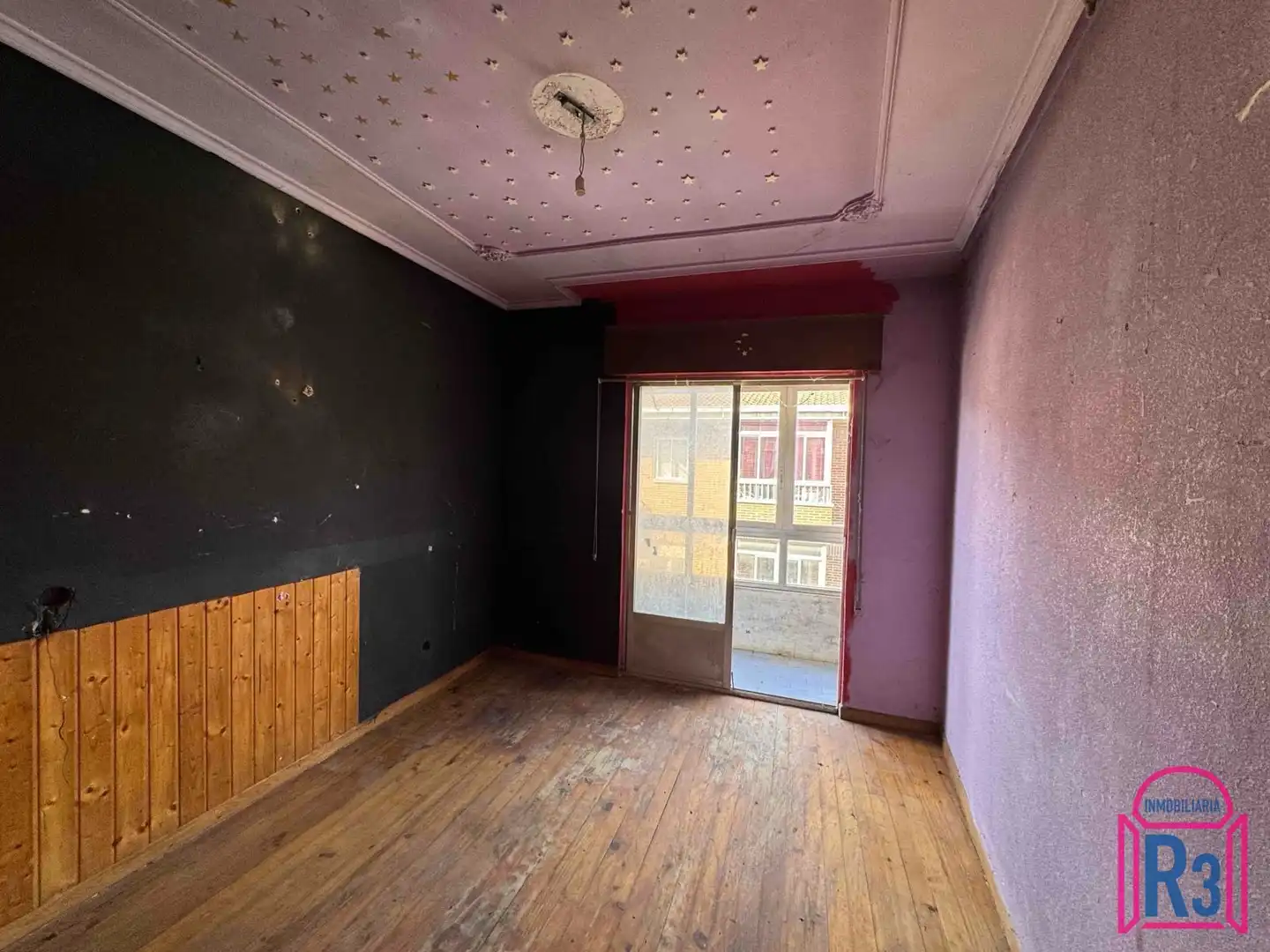 Bedroom of Buildings for sale in San Andrés del Rabanedo
