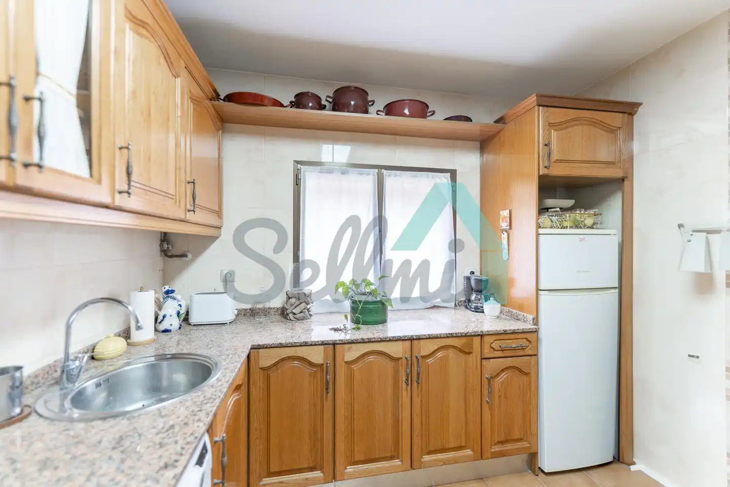 Cocina de Piso de alquiler en Gijón  con Calefacción y Amueblado