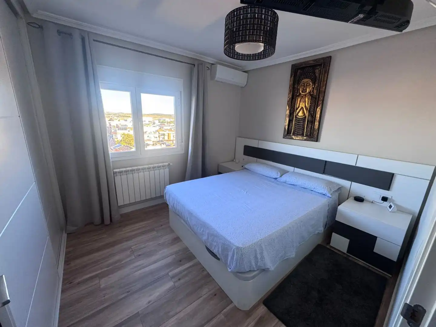 Habitación de Piso en venta en Valdepeñas con Aire acondicionado, Calefacción y Terraza