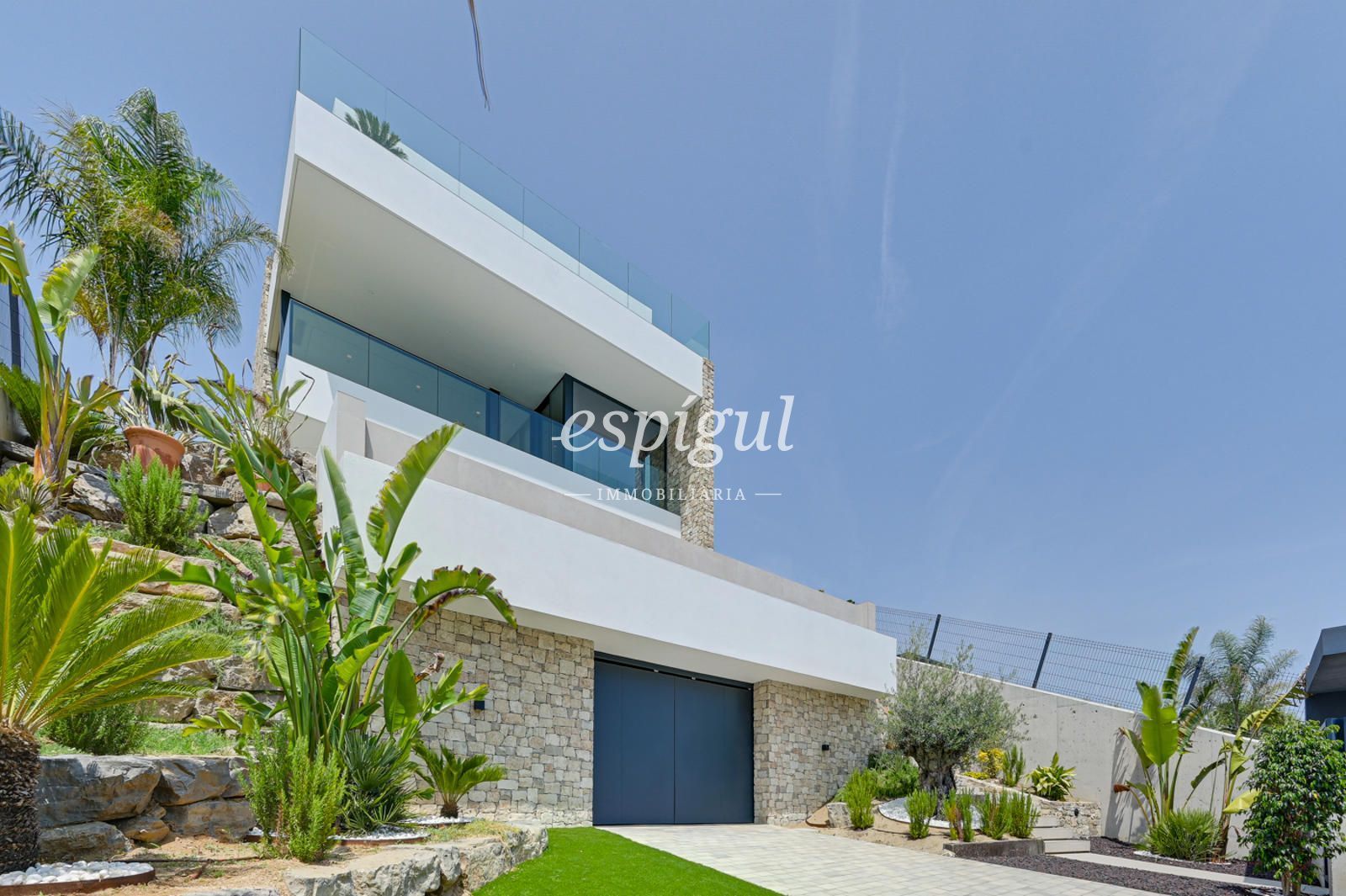 Exterior view of House or chalet for sale in Arenys de Mar  with Air Conditioner, Heating and Private garden