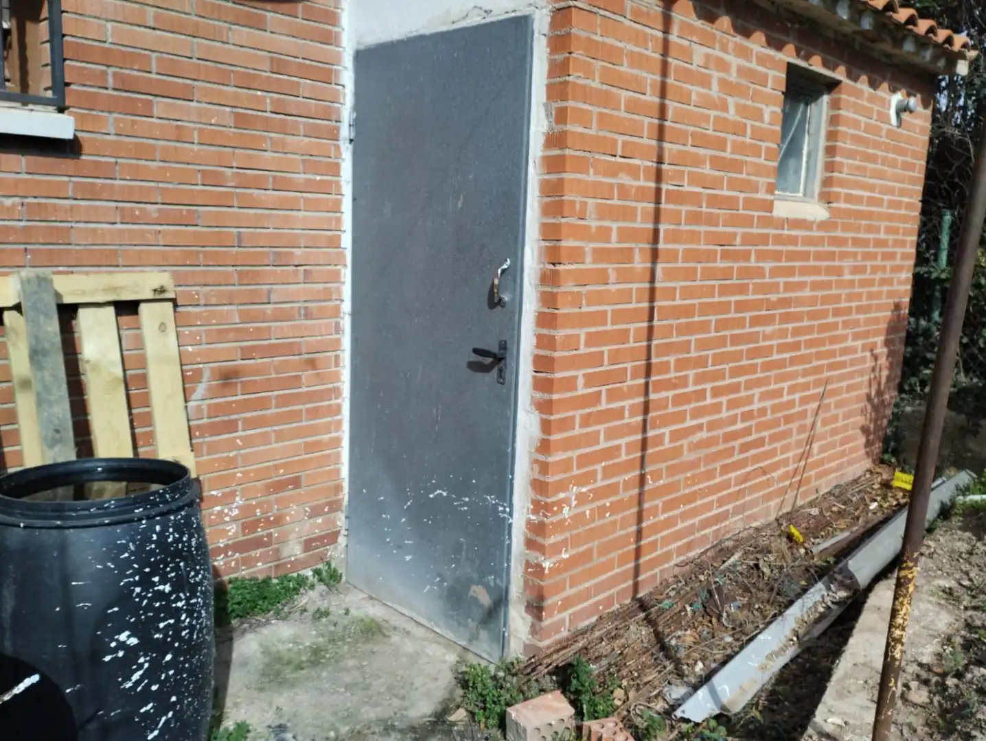 Vista exterior de Casa o xalet en venda en San Torcuato amb Calefacció, Jardí privat i Traster