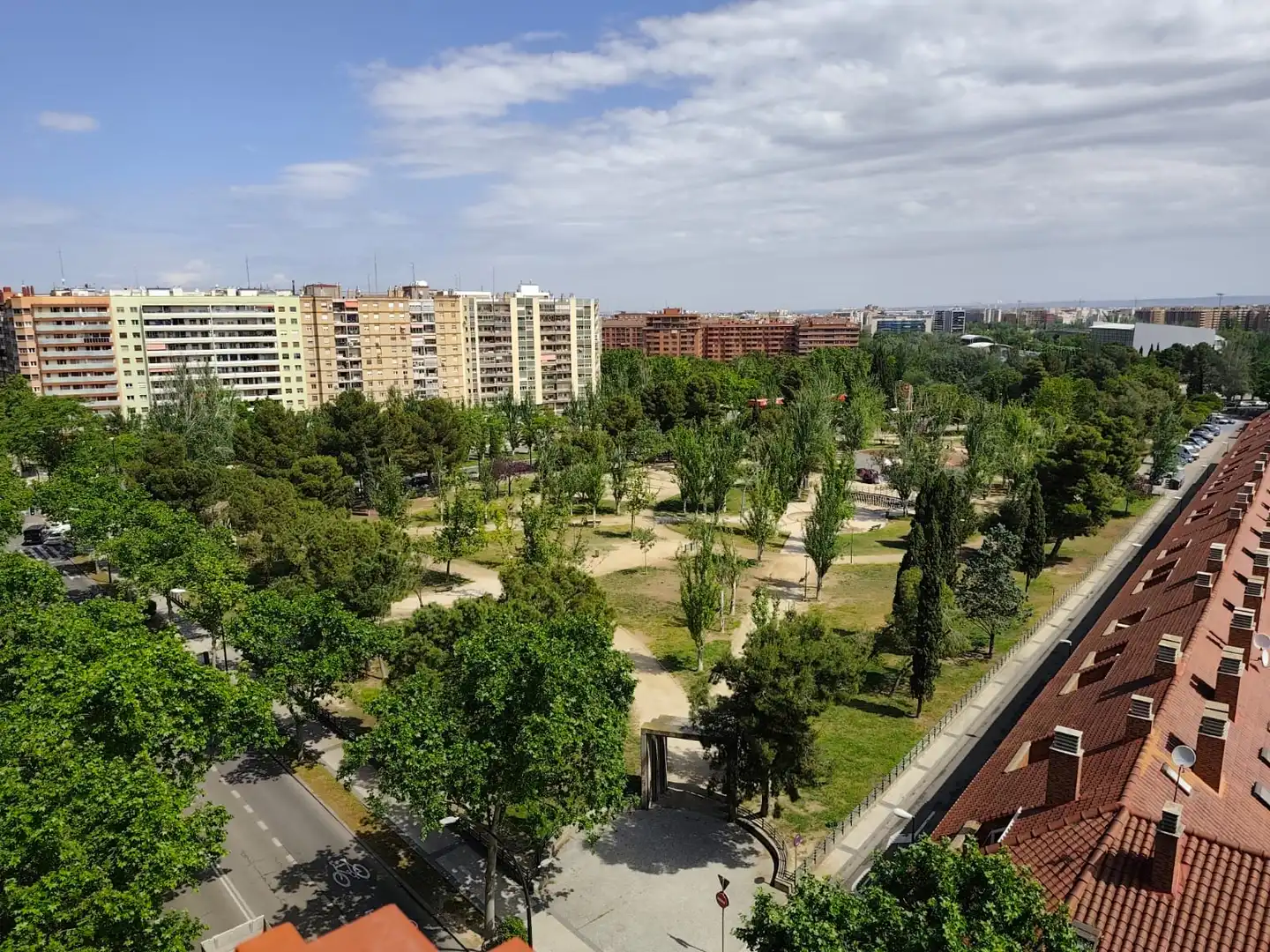 Vista exterior de Piso en venta en Zaragoza con Aire acondicionado, Calefacción y Parquet