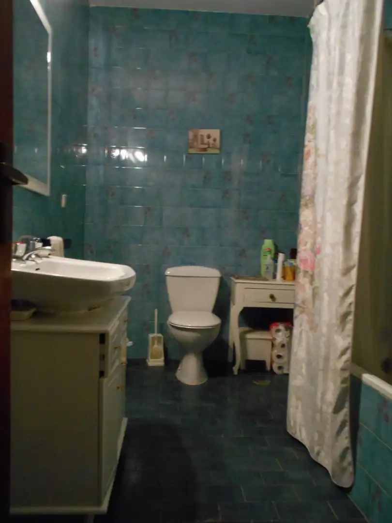 Baño de Casa adosada en venta en Brazatortas con Calefacción, Jardín privado y Piscina