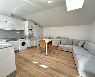 Living room of Attic to rent in Ourense Capital   with Air Conditioner, Heating and Storage room