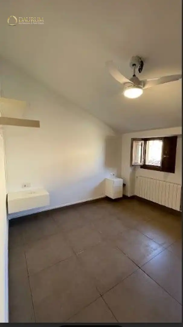 Habitación de Dúplex en venta en Valencia con Aire acondicionado y Calefacción