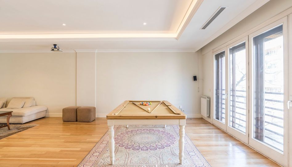 Apartamento de alquiler en Paseo de Eduardo Dato, Almagro - Imagen 4