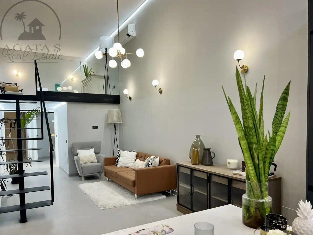 Sala d'estar de Planta baixa en venda en Santa Cruz de Tenerife amb Aire condicionat i Moblat