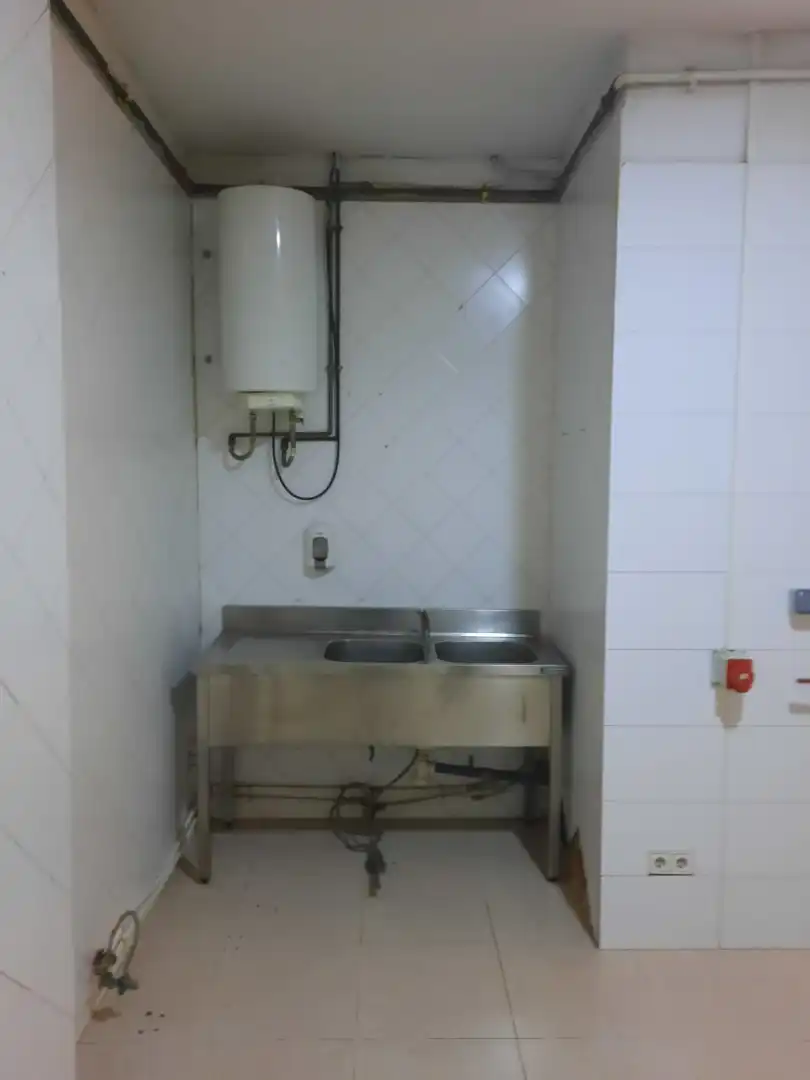 Local comercial de lloguer a Passeig de la Muntanya 54, imagen 6