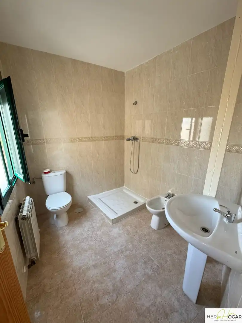 Baño de Piso en venta en Alameda de la Sagra con Calefacción