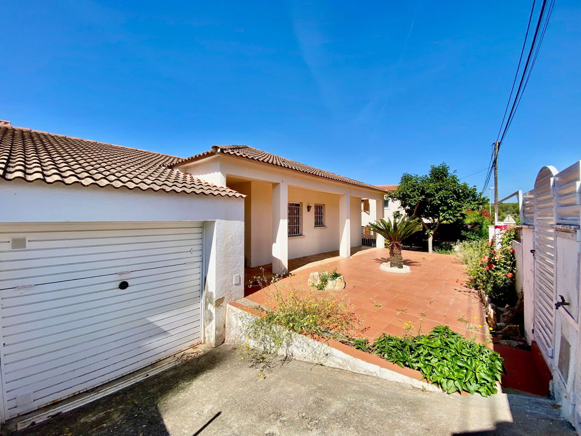 Vista exterior de Casa o xalet en venda en Creixell amb Calefacció, Jardí privat i Terrassa