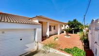 Vista exterior de Casa o xalet en venda en Creixell amb Calefacció, Jardí privat i Terrassa