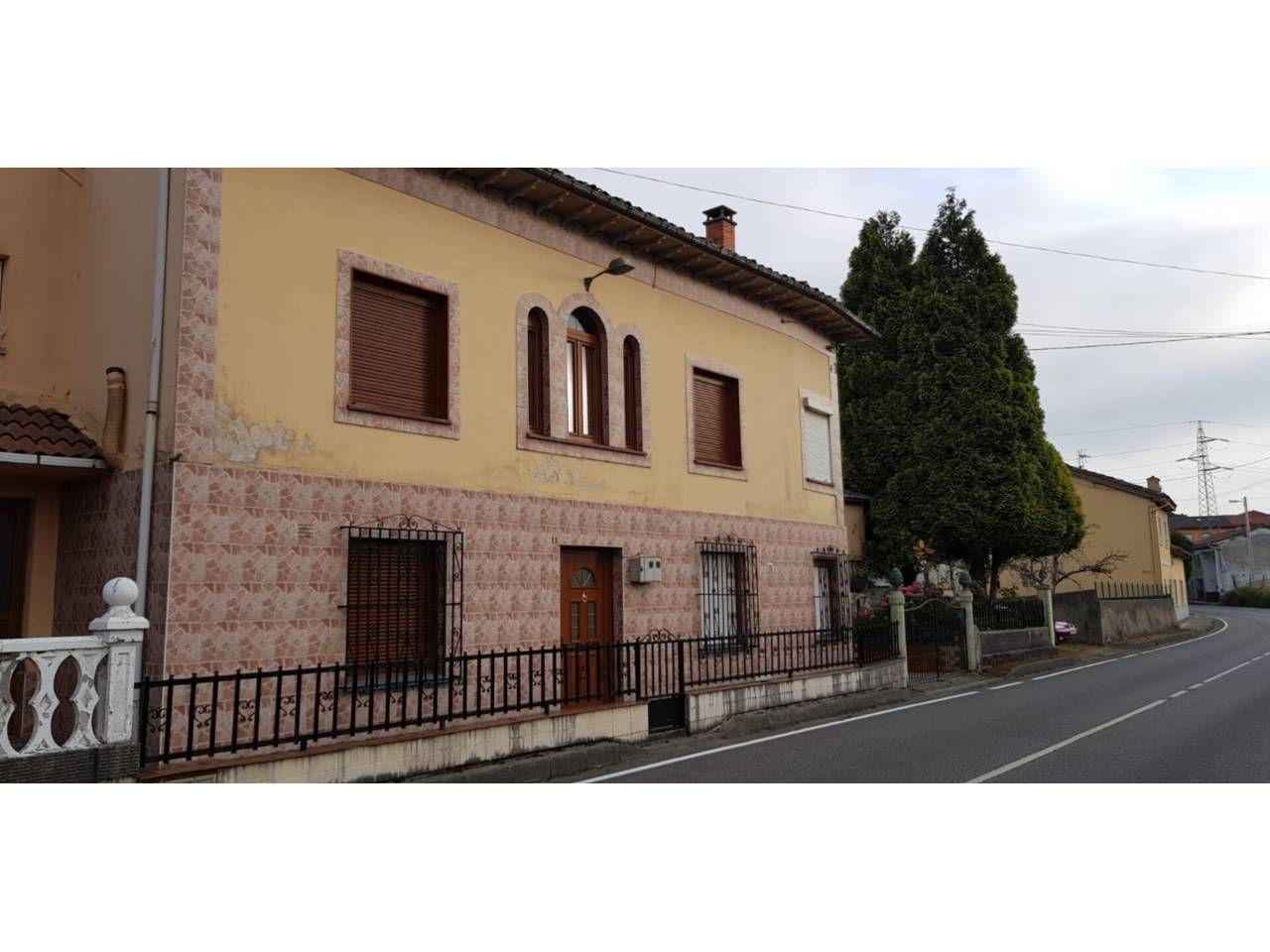 Exterior view of House or chalet for sale in Siero  with Heating, Private garden and Furnished
