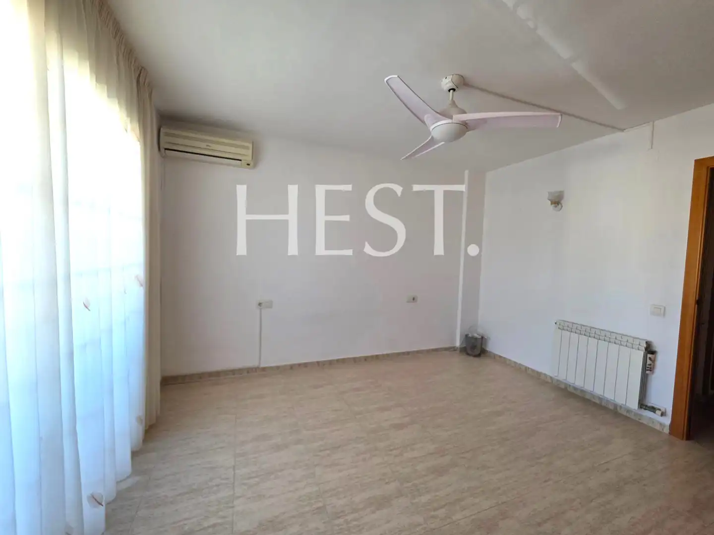 Einfamilien-Reihenhaus zum Verkauf in Cambrils mit Klimaanlage, Heizung und Privatgarten